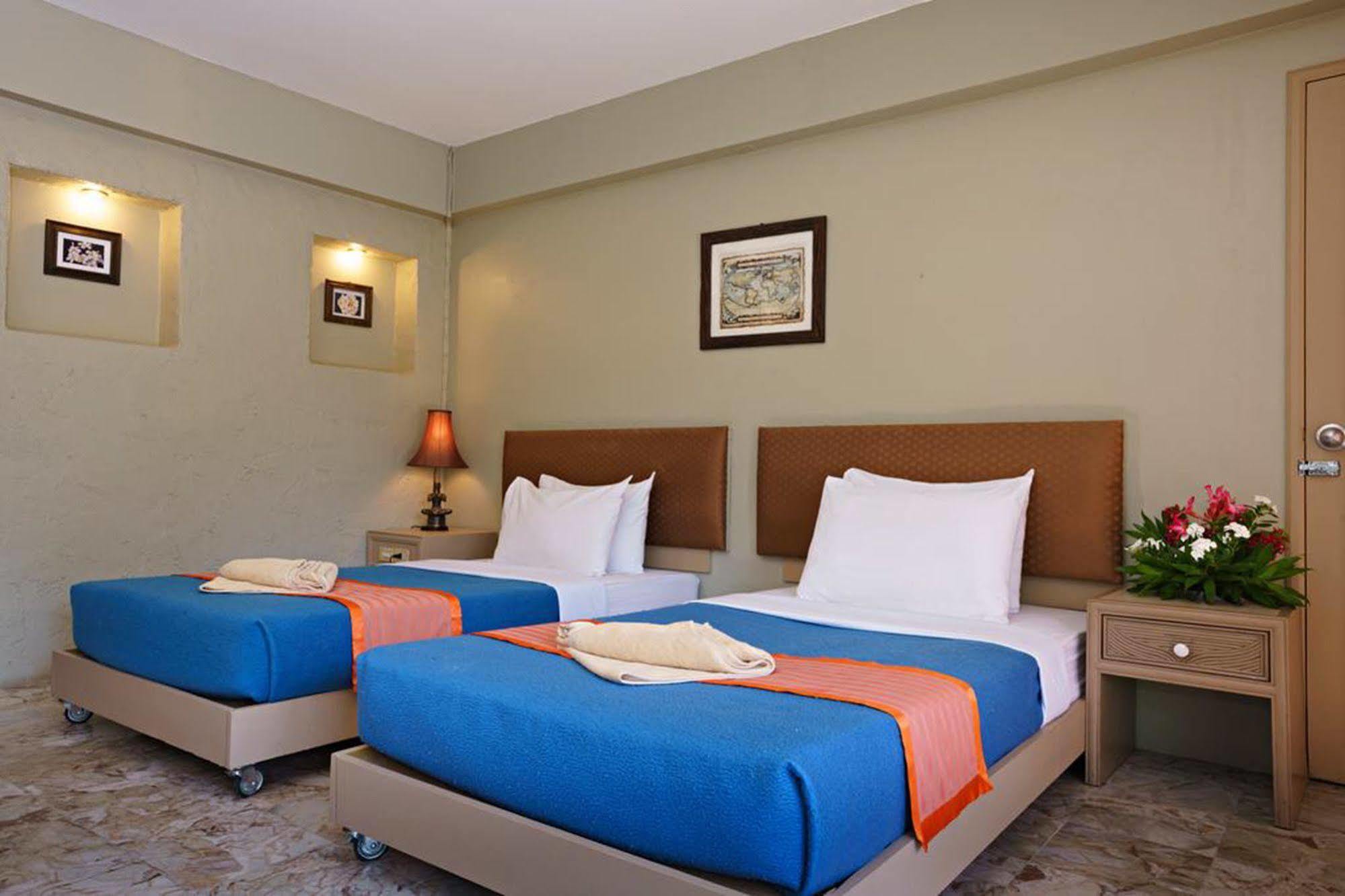 Rockgarden Beach Resort Mae Phim Exterior photo