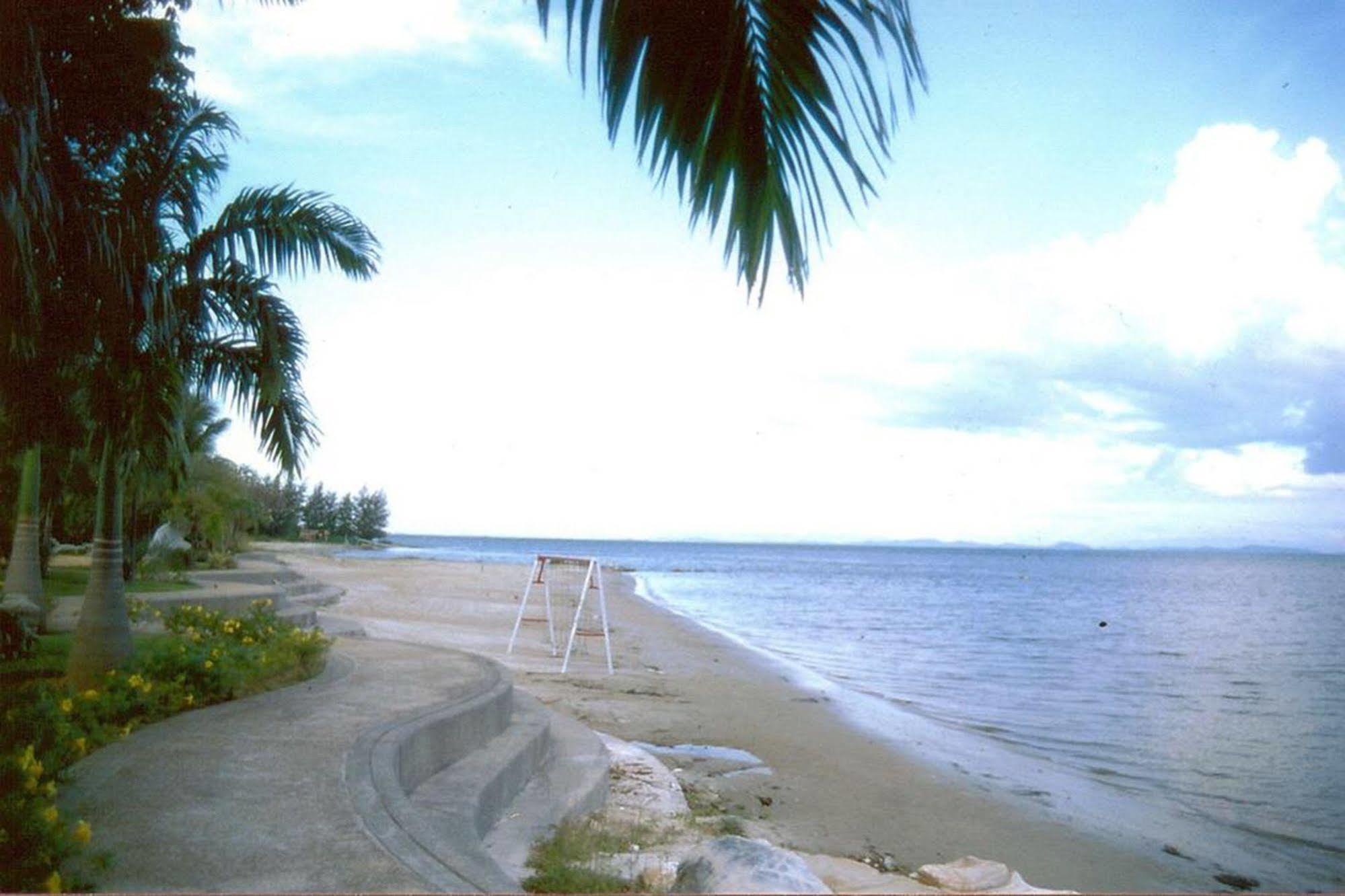 Rockgarden Beach Resort Mae Phim Exterior photo