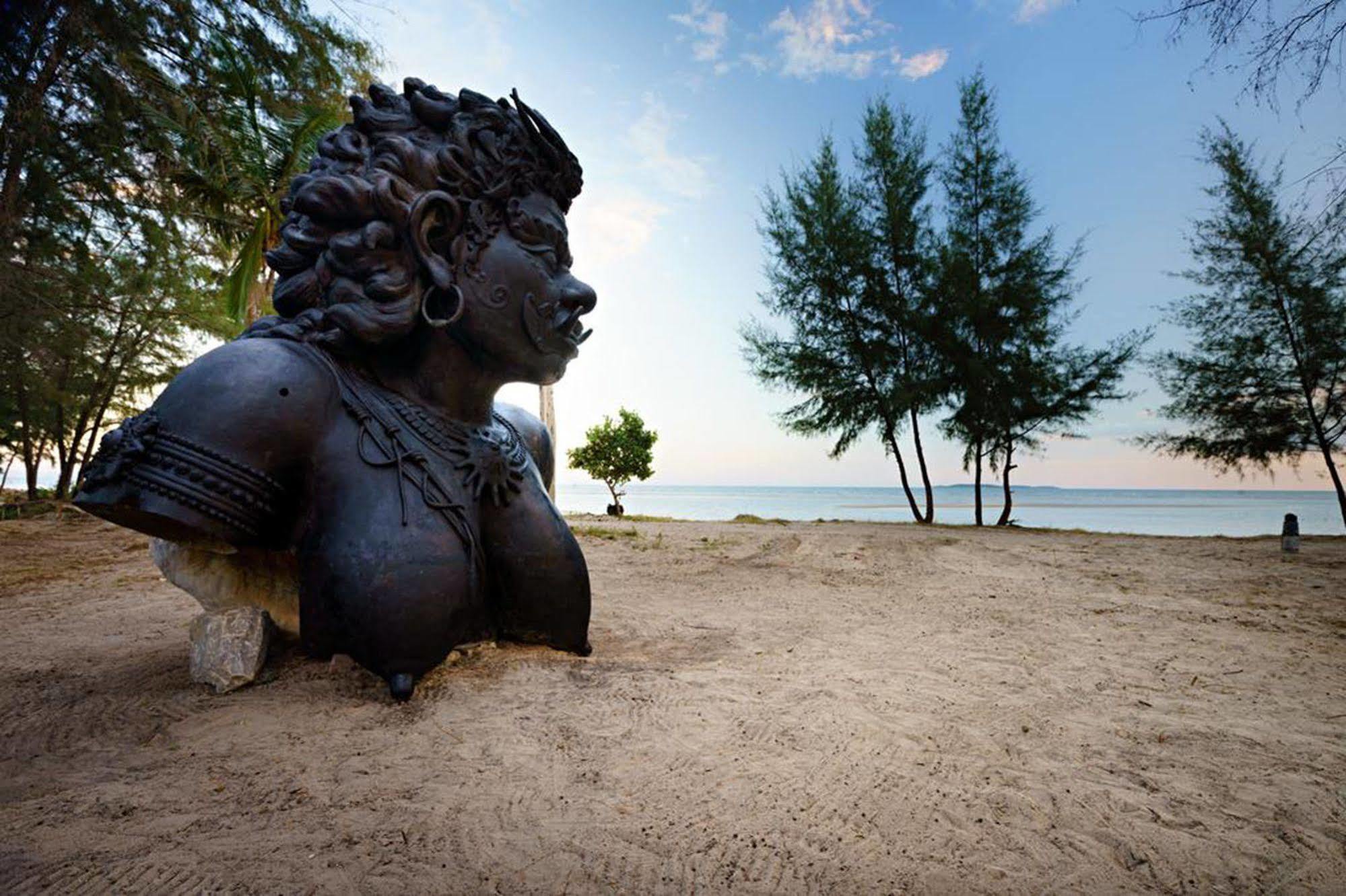Rockgarden Beach Resort Mae Phim Exterior photo